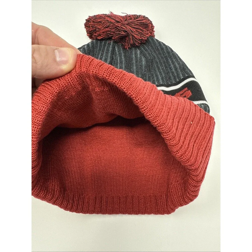 Arizona Coyotes Fanatics Pro Cuffed‎ Knit Hat Black with Pom Locker Room NWT